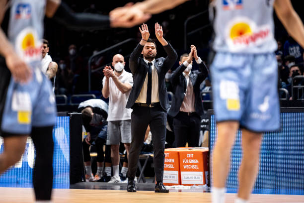 热血沸腾的 热血沸腾的