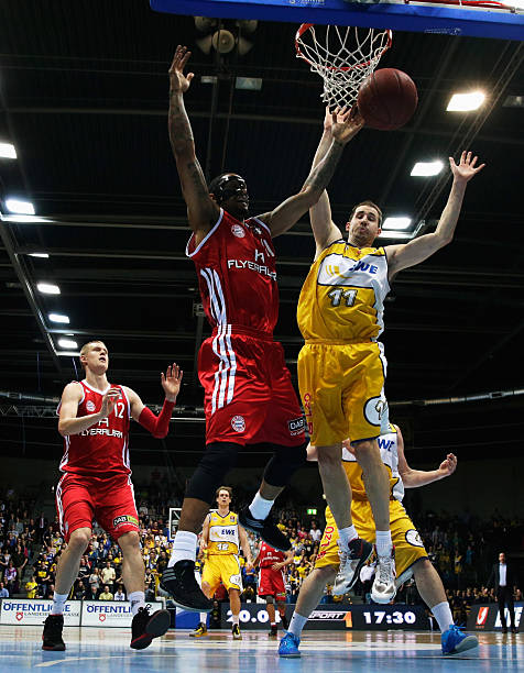 的前锋而言 的前锋而言